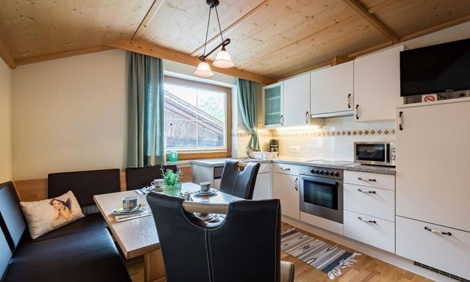 Außerweerberg Apartment | Ferienwohnung Kellerjoch - Bauernhof Ferienwohnungen Sennhof