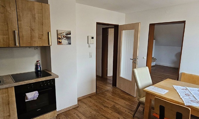 Sinzing Apartment | Ferienwohnung Martina