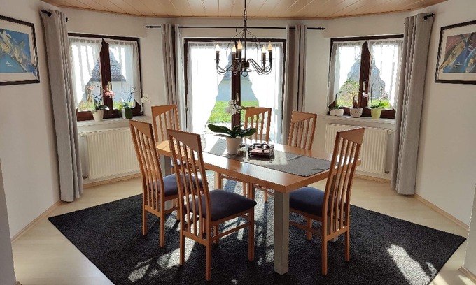 Hohenthann Apartment | Ferienwohnung mit Terrasse