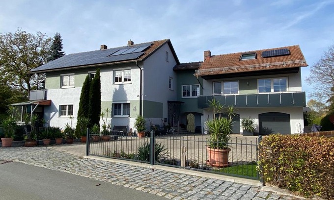 Goldkronach Apartment | Ferienwohnung Monika