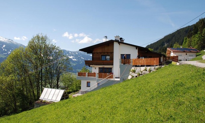 Gattererberg Apartment | Ferienwohnung Nussbaum