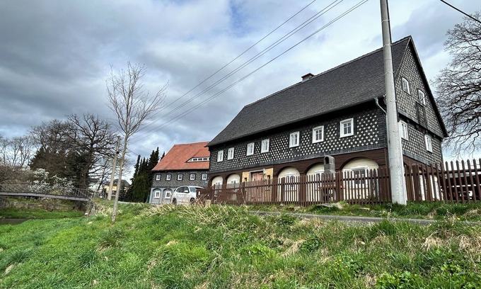 Grossschoenau Apartment | Ferienwohnung Ornella mit Sauna, Whirlpool
