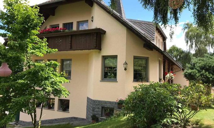 Greiz Apartment | Ferienwohnung Prüfer - Ferienwohnung