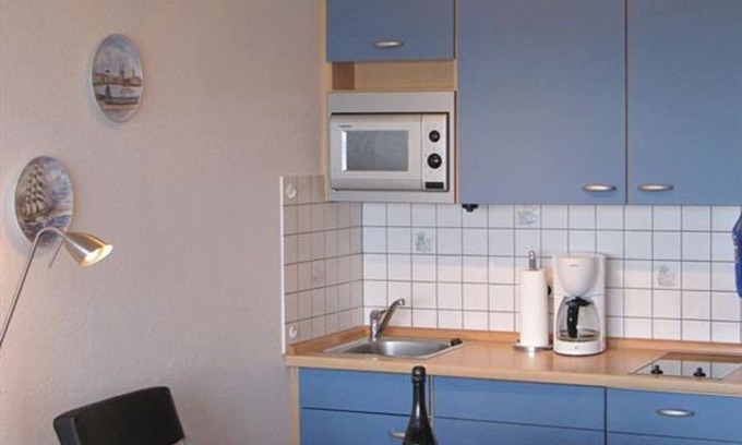 Schilksee Apartment | Ferienwohnung Schlosser - Appartement 611, Dusche, WC, Wohn-/schlafraum
