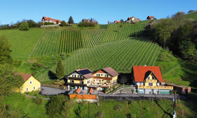 Kitzeck im Sausal Apartment | Ferienwohnung Stoff