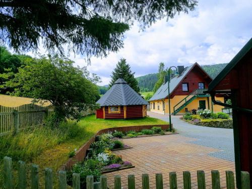 Pohla Apartment | Ferienwohnungen Weißflog