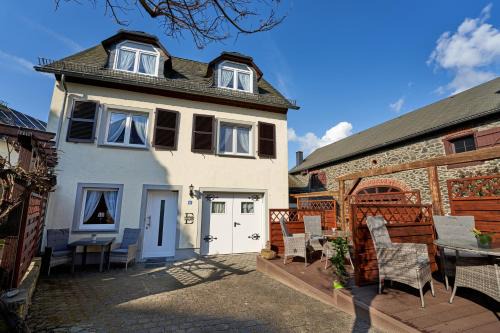 Ulmen Apartment | Ferienwohnungen Eifelstuben mit Charme - am See, nahe Burg