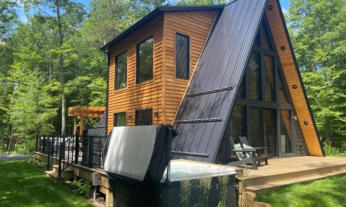 Lac du Flambeau House | Fern and Moss A-frame Lakefront Hot Tub