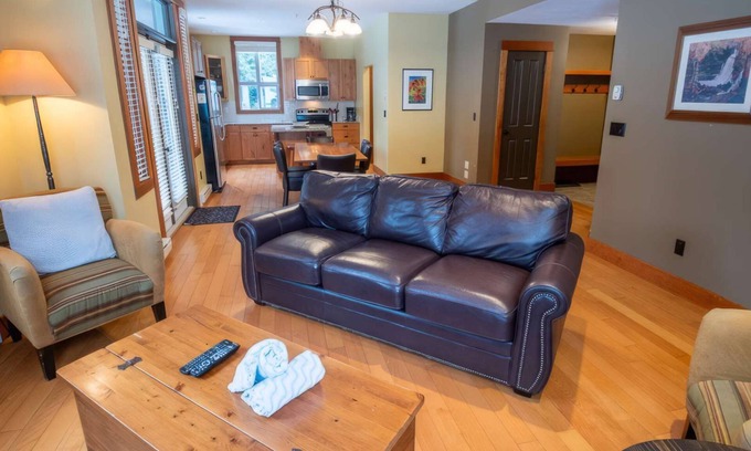 East Kootenay Condo | Fernie - Timberline Lodges Juniper #619