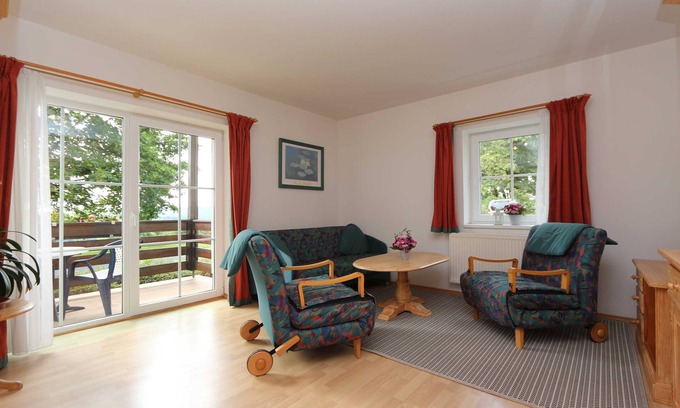 Frauenwald Apartment | Fewo 01, EG, 2 Zi., Frauenwald - Bergblick Frauenwald - Fewo.cc