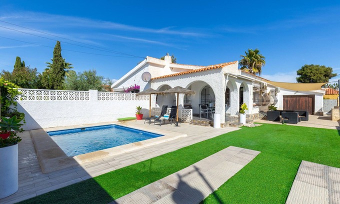 Torrevieja Villa | Fidalsa Relax Piscina tu Refugio