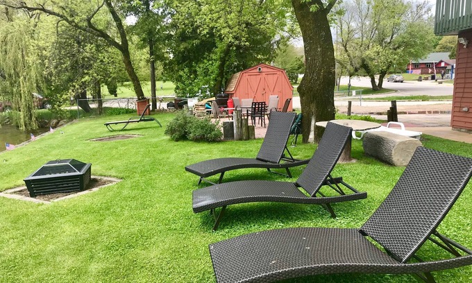 Mayfield Hotel | Fife Lake Lodging