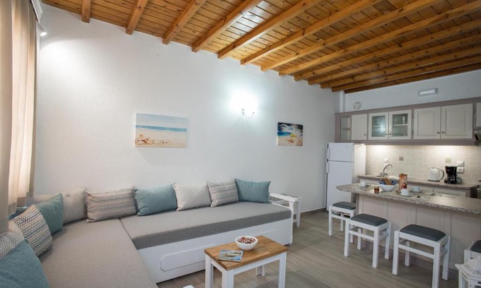 Ornos Apartment | Filoxenia Apartments