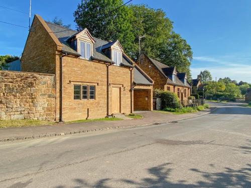 Banbury House | Finch Cottage
