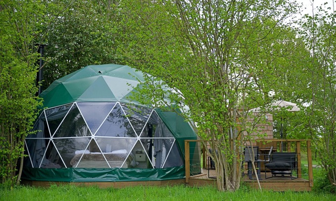Chiddingstone Hoath Ski Chalet | Finest Retreats | Hever Luxury Dome