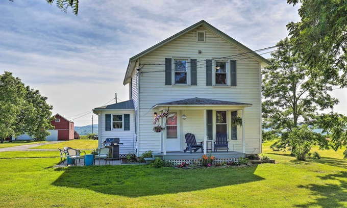 Hector House | Finger Lakes Farm Retreat: Walk to Wineries!