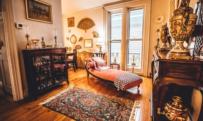 Seneca Falls House | Finger Lakes Historic Wine Country Mansion