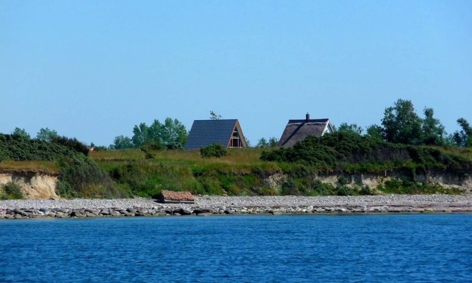 Dranske House | Finnhaus 200m from the Baltic Sea coast, sea view to Hiddensee, free WiFi
