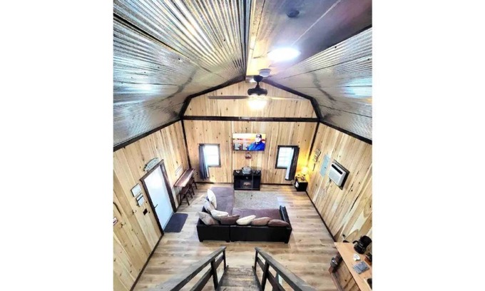 Wynnburg Cabin | Fins-N-Feathers- family friendly with boat parking-ramps within minutes