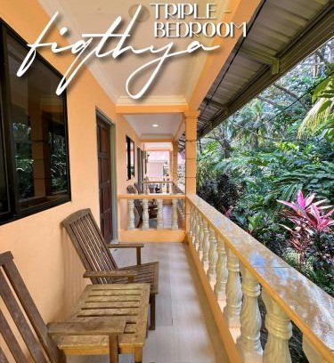 Tioman Island Ski Chalet | Fiqthya Chalet & Cafe