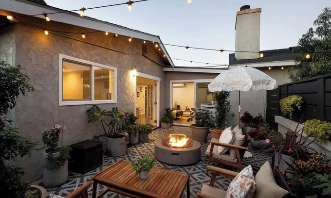 Clairemont Mesa House | Fire Pit/King Bed/Garden Patio/BBQ/Stocked Kitchen
