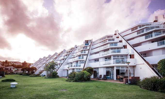 Manaba Beach Hotel | First Group La Cote D'Azur