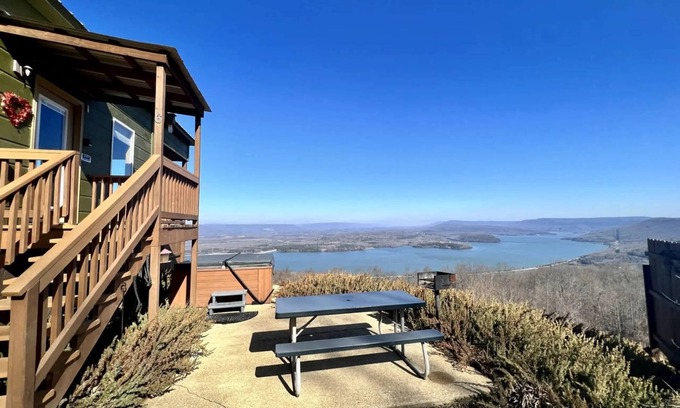 Bryant Cabin | Fish Tales Cabin – Spacious Retreat with Hot Tub