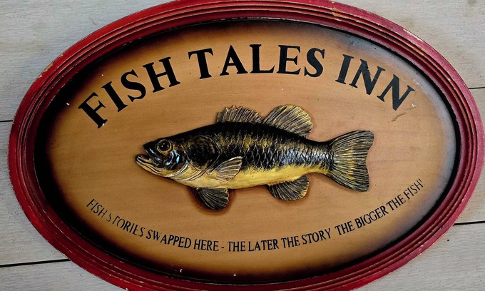 Interlachen House | Fish Tales Inn - nElegant Lakeside Whimsy