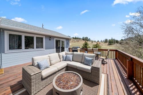 Bailey House | Fishing, disc golf and hot tub