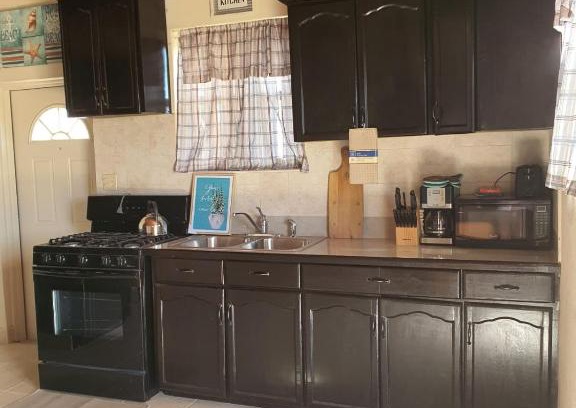 Rolleville Apartment | Fishtails Palms