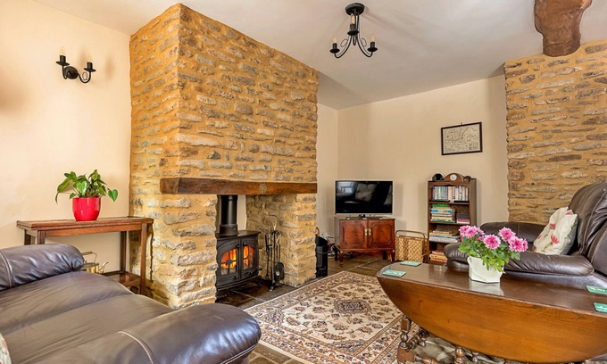 Blackford Cottage | Fives Court Cottage