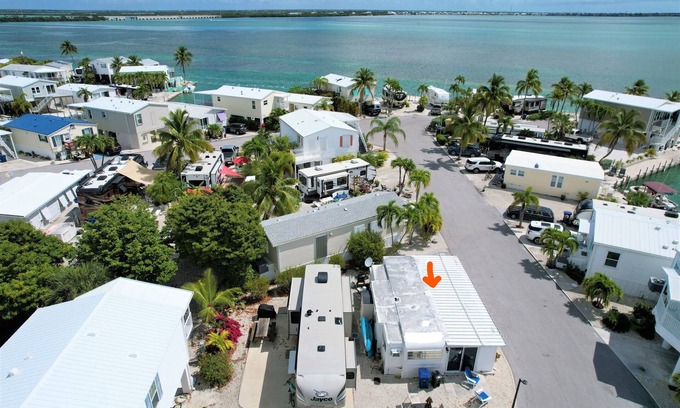 Cudjoe Key Cottage | FL Keys Cottage with Ocean Views - Venture Out Unit 395