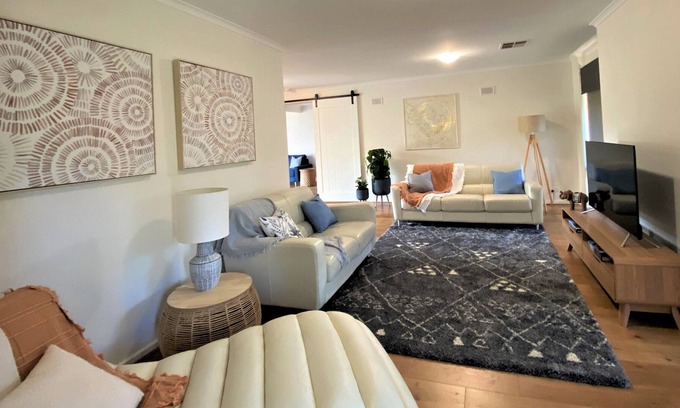 Flagstaff Hill House | FLAGSTAFF HOUSE – Entire Deluxe Hills Retreat