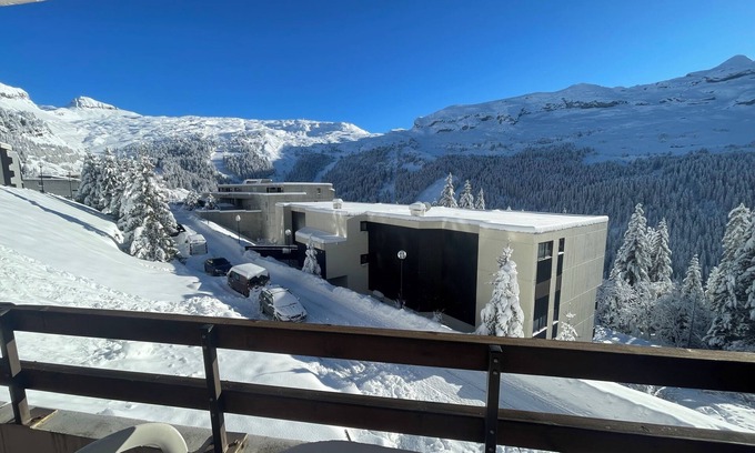 Flaine Apartment | Flaine Forêt, cosy south-facing T3, large balcony + view, 2 bedrooms, sleeps 6