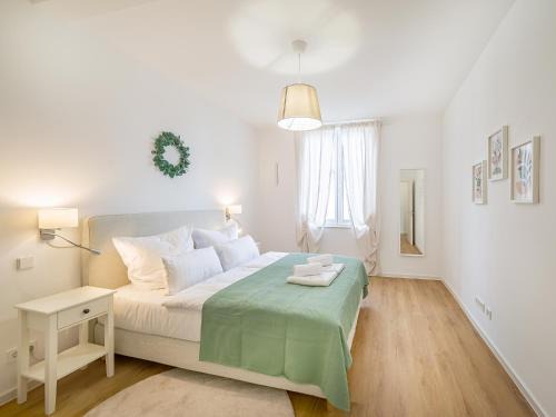 Alt-Grunwinkel Apartment | FLAIR Homes - Design Apartments with Smart-TV, Self Check-in & Free Parking
