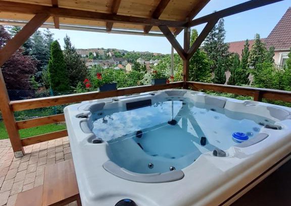 Eger Bed & Breakfast | Flamingo Vendégház
