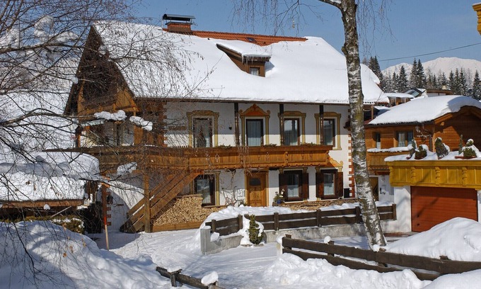 Seefeld in Tirol Apartment | Flat Enzian - on the ski hill