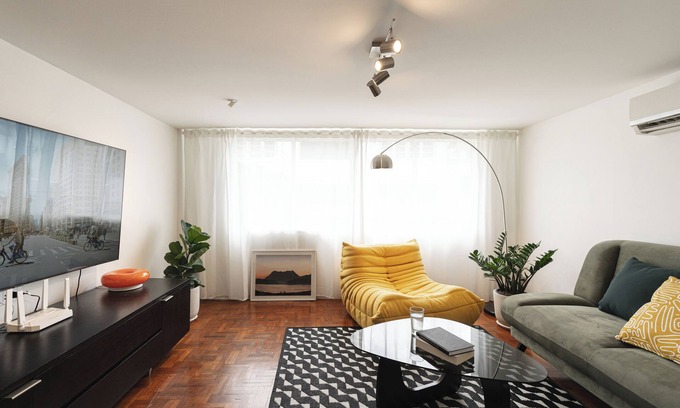 Nimman House | Flat&Fur - Stylish 2BR Mid-Century 3mins to Nimman - Airport - Chiang Mai