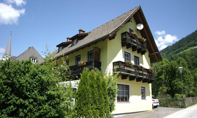 Feld am See Apartment | Flat in Feld am See on Lake Brennsee