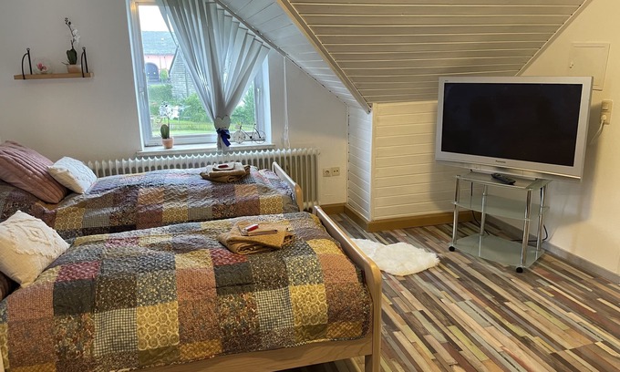 Reinsfeld Apartment | Flat kitchen bathroom garden view