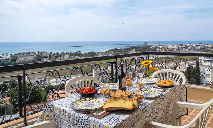 Scala di Furno Apartment | Flat Panoramic View Porto Cesareo