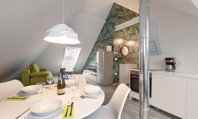 Ljubljana City Centre Apartment | Flex Multicolour Tour As/Comfy designed 1BR apartment, free WiFi and AC