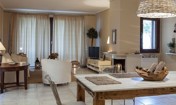 Afytos Villa | #FLH - Amethyst Villa - Afitos Hidden Gems