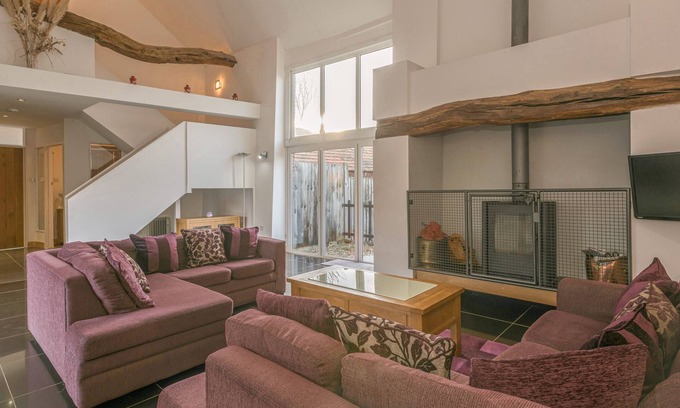 North Walsham Cottage | Flint Barn