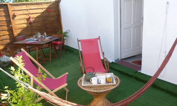 Aubervilliers House | Floor in a charming house + terrace + metro: the countryside in Paris