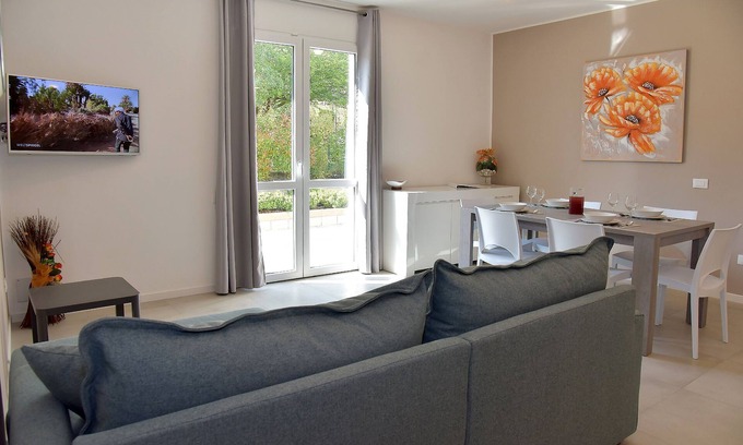 Padenghe sul Garda Apartment | Floral | Garda Bloom Holiday Apartments at Lake Garda
