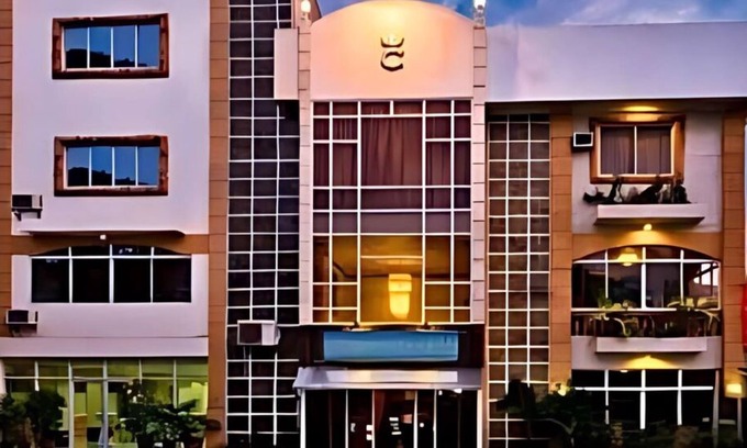 Puerto Princesa City Centre Hotel | Flores De Musa by Curv Hotels