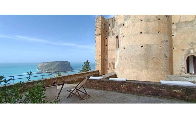 Praia a Mare House | Floresta Castle for 6 people sea view