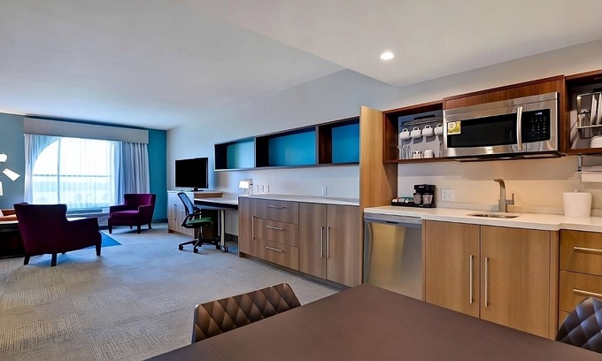 Florida Central Atlantic Coast Hotel | Florida Charm at its Best! Swimming Pool, Pet-friendly Property, Kitchenette!
