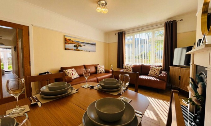 Fort William Apartment | Florrie's near Fort William Town Centre